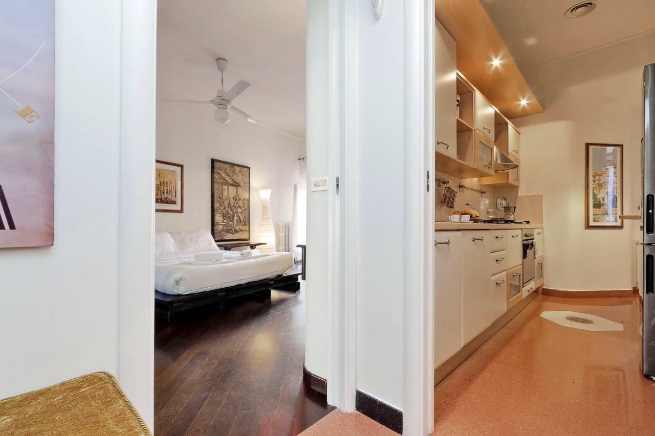 Clementina Apartment Рим Екстериор снимка