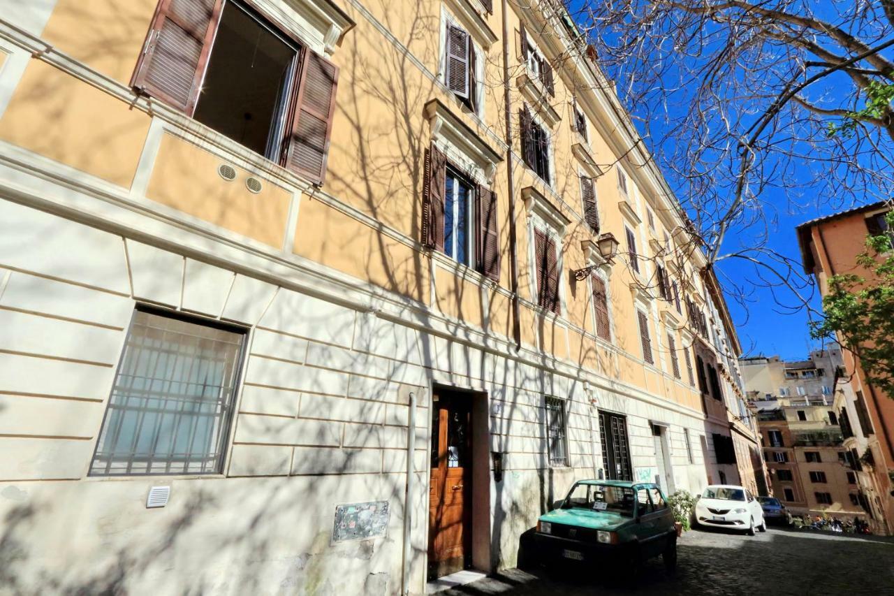 Clementina Apartment Рим Екстериор снимка